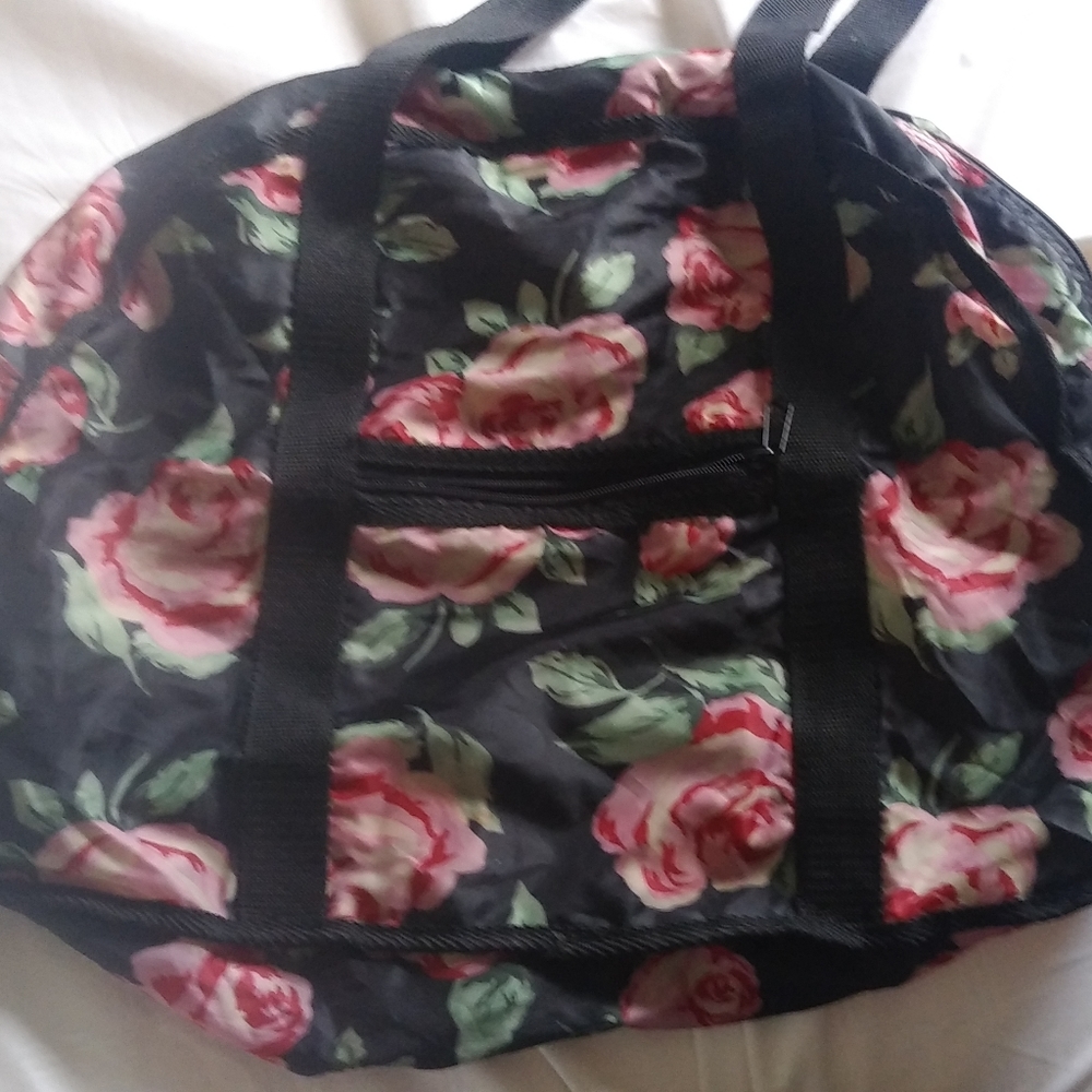*Rose Patterned Tote* - Picture 4 of 4
